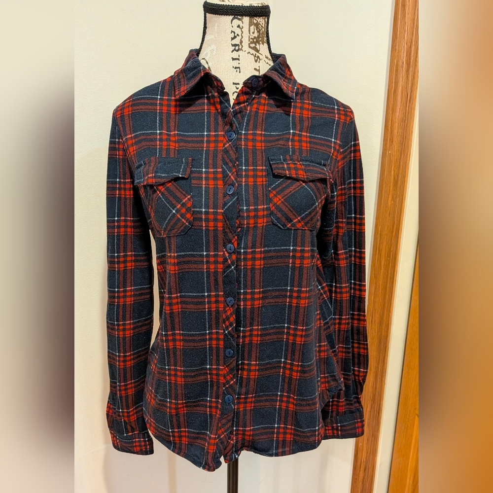 Love Potion Women's Burgundy Plaid Flannel Shirt Buttoned Longsleeve Small